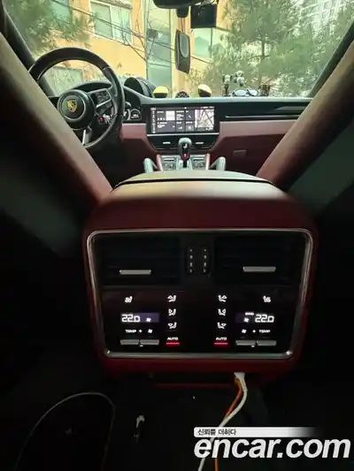 Porsche Cayenne 2019 3.0 Автомат в Москве № 296755, миниатюра 2