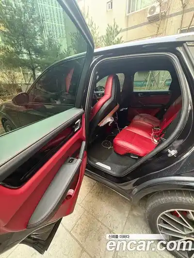 Porsche Cayenne 2019 3.0 Автомат в Москве № 296755, миниатюра 5