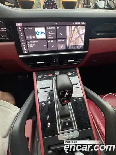 Porsche Cayenne 2019 3.0 Автомат в Москве № 296755, миниатюра 6