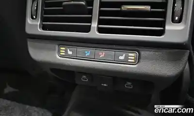 Land Rover Range-Rover Evoque 2025 2.0 Автомат в Москве № 297920, миниатюра 7