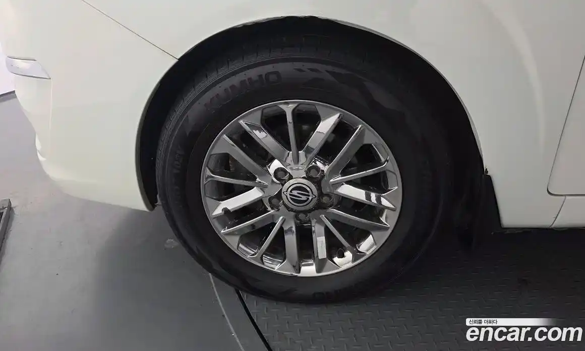 SsangYong Korando 2015 2.0 Автомат в Москве № 30069, фото 15