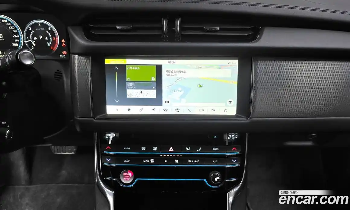 Jaguar XF 2018 2.0 Автомат в Москве № 305055, фото 7