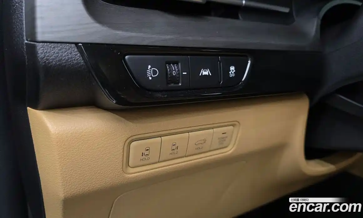 Kia Canival 2023 3.5 Автомат в Москве № 321672, фото 13