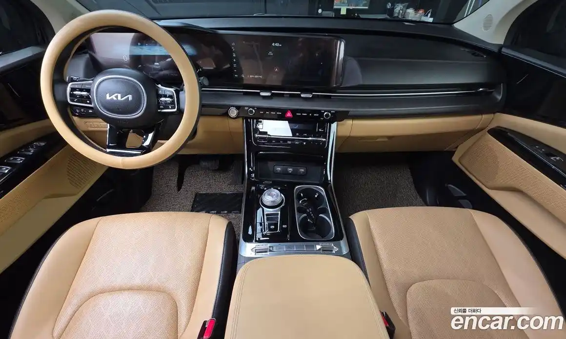 Kia Canival 2023 3.5 Автомат в Москве № 321672, фото 3