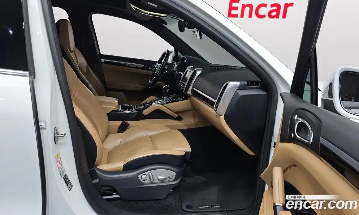 Porsche Cayenne 2016 3.0 Автомат в Москве № 332055, фото 11