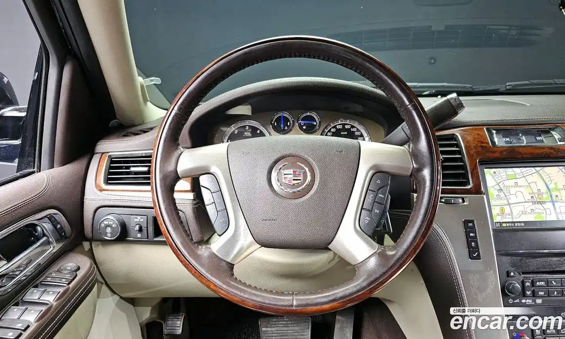 Cadillac Escalade 2011 6.2 Автомат в Москве № 337086, фото 20