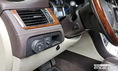 Cadillac Escalade 2011 6.2 Автомат в Москве № 337086, миниатюра 9