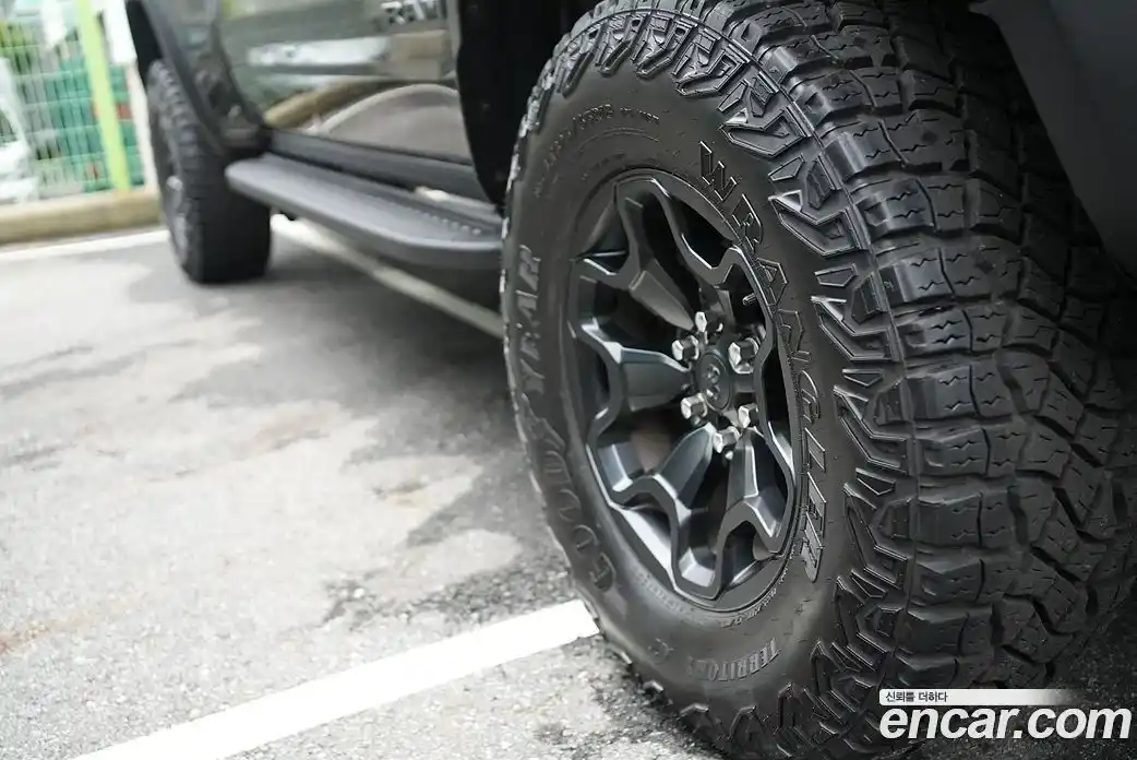 Dodge Ram Pick Up 2022 6.2 Автомат в Москве № 353812, фото 18