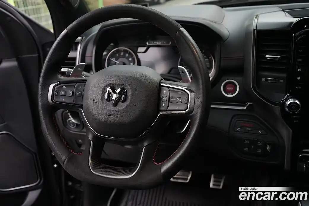 Dodge Ram Pick Up 2022 6.2 Автомат в Москве № 353812, фото 8