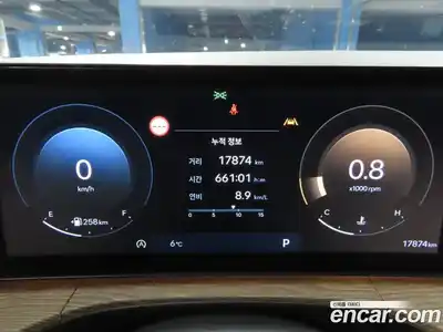 Hyundai Santa Fe 2024 2.5 Автомат в Москве № 355444, миниатюра 8