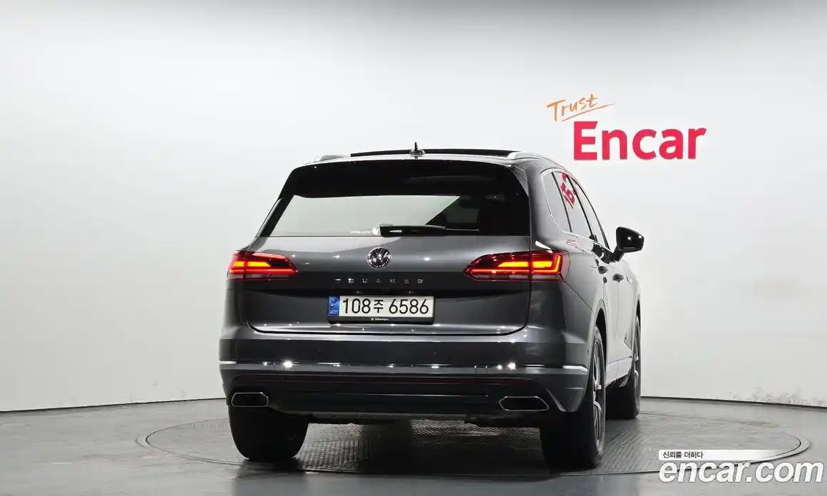 Volkswagen Touareg 2020 3.0 Автомат в Москве № 357429, фото 4