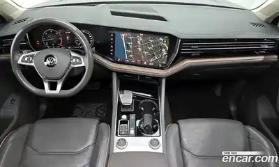 Volkswagen Touareg 2020 3.0 Автомат в Москве № 357429, миниатюра 7