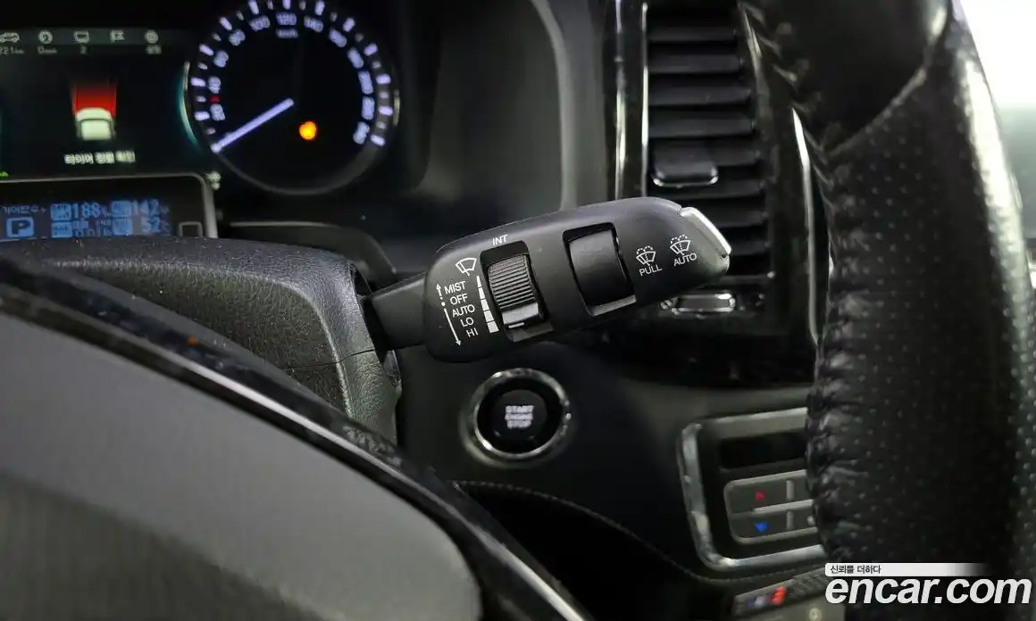 SsangYong Rexton 2018 2.2 Автомат в Москве № 35866, фото 10