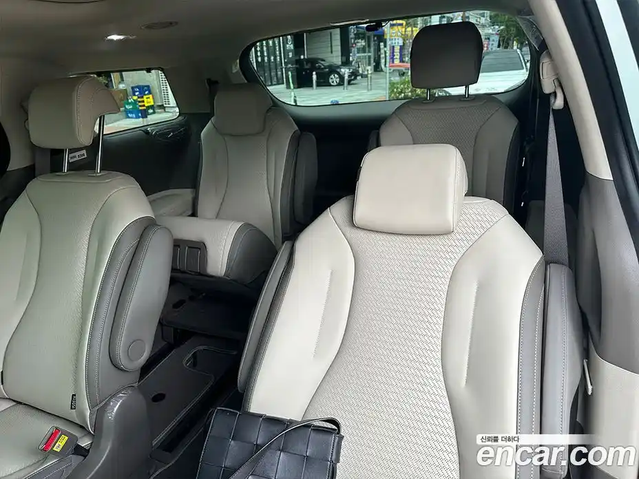 Kia Canival 2024 1.6 Автомат в Москве № 360254, фото 19