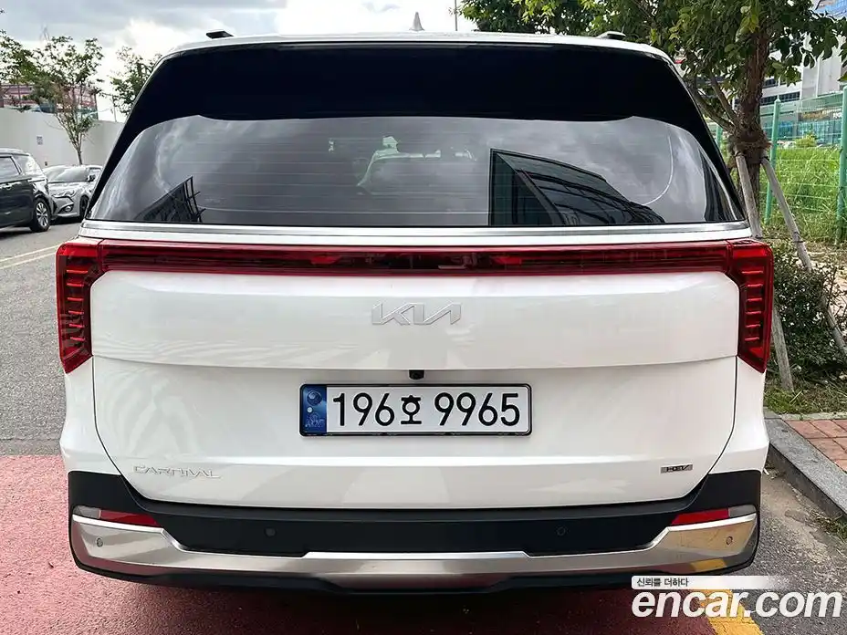 Kia Canival 2024 1.6 Автомат в Москве № 360254, фото 7