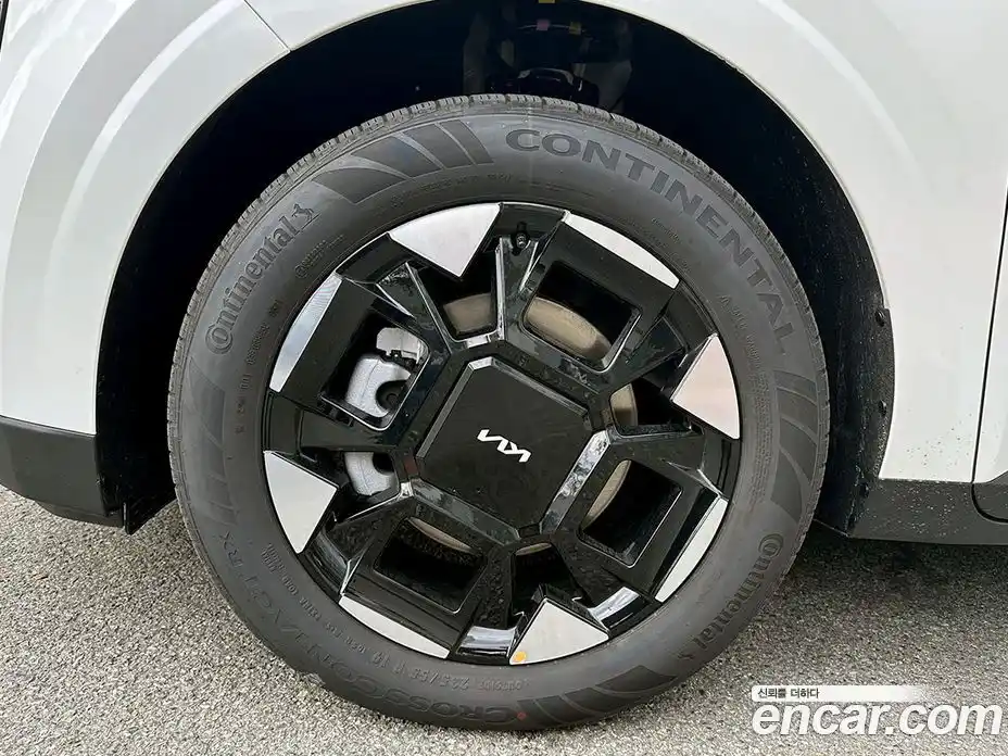 Kia Canival 2024 1.6 Автомат в Москве № 360254, фото 8