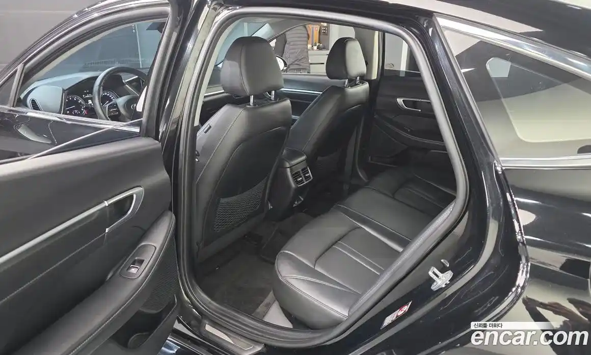 Hyundai Sonata 2022 2.0 Автомат в Москве № 3684, фото 19