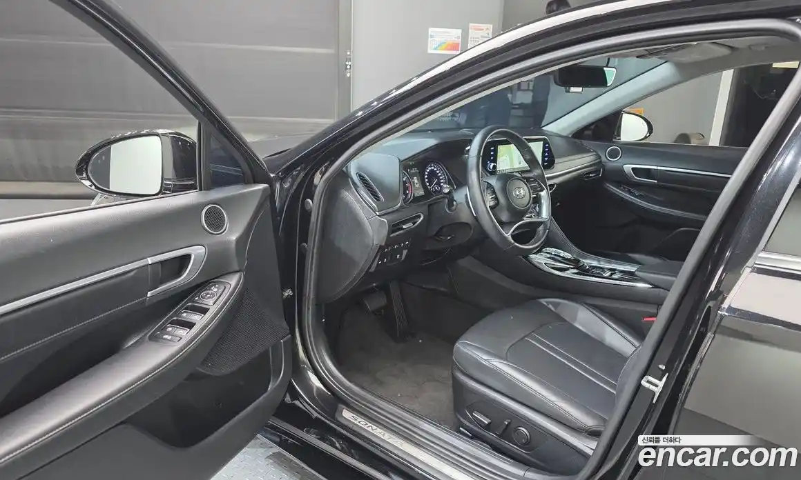 Hyundai Sonata 2022 2.0 Автомат в Москве № 3684, фото 4