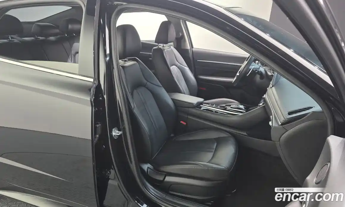 Hyundai Sonata 2022 2.0 Автомат в Москве № 3684, фото 7