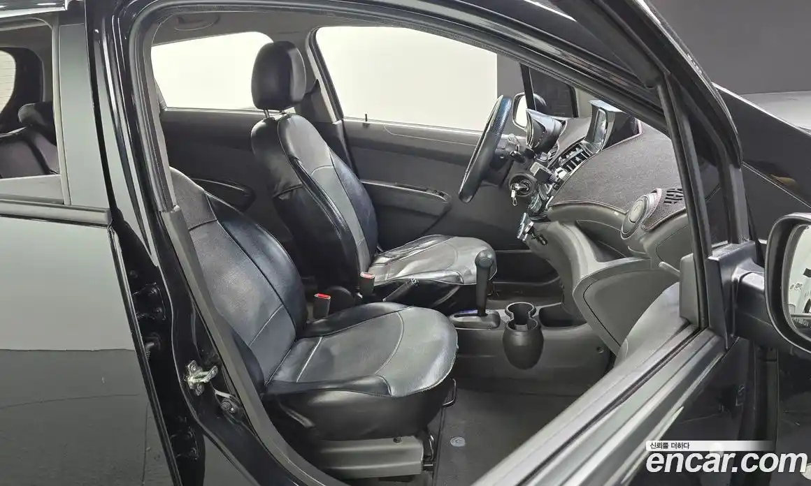 Chevrolet Spark 2014 1.0 Автомат в Москве № 37405, фото 14