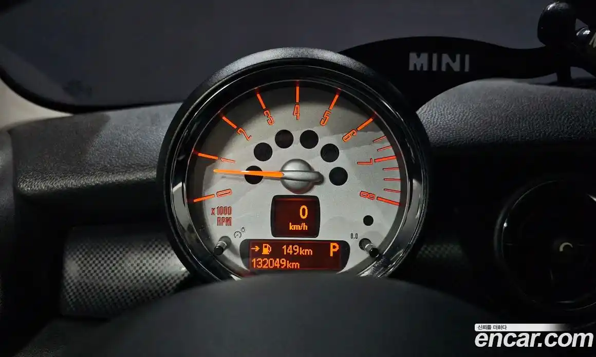 Mini Clubman 2014 1.6 Автомат в Москве № 396507, фото 8