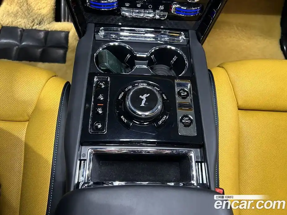 Rolls-Royce Cullinan 2023 6.7 Автомат в Москве № 407321, фото 14