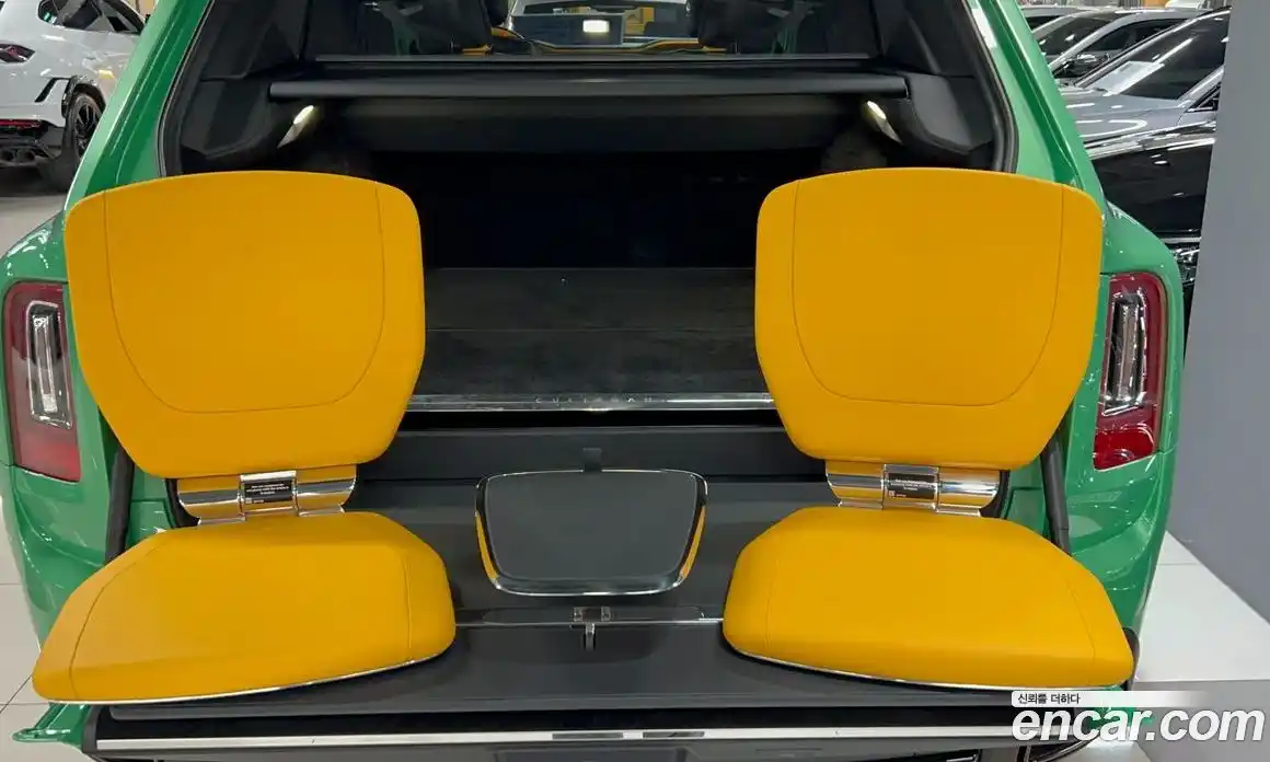 Rolls-Royce Cullinan 2023 6.7 Автомат в Москве № 407321, фото 17