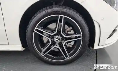 Mercedes-Benz CLA-Class 2022 2.0 Автомат в Москве № 409128, миниатюра 5