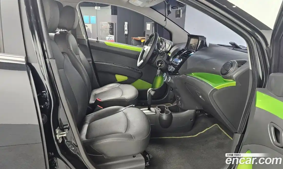 Chevrolet Spark 2015 1.0 Автомат в Москве № 41972, фото 9