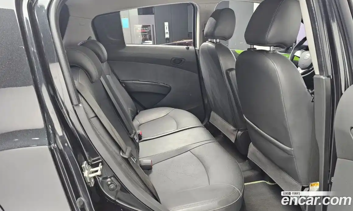 Chevrolet Spark 2015 1.0 Автомат в Москве № 41972, фото 10