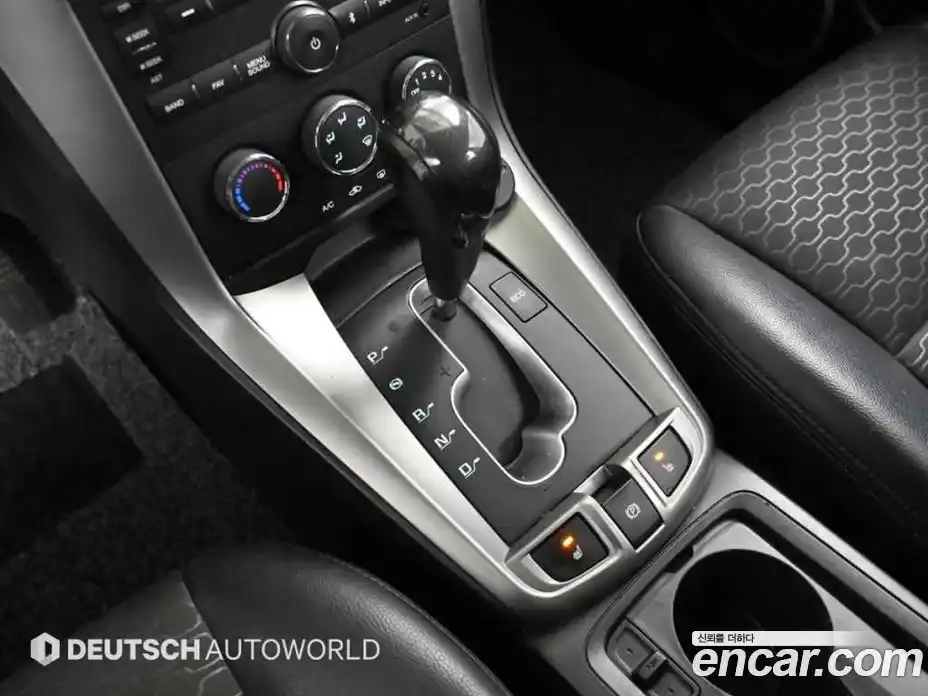 Chevrolet Captiva 2015 2.2 Автомат в Москве № 419797, фото 9