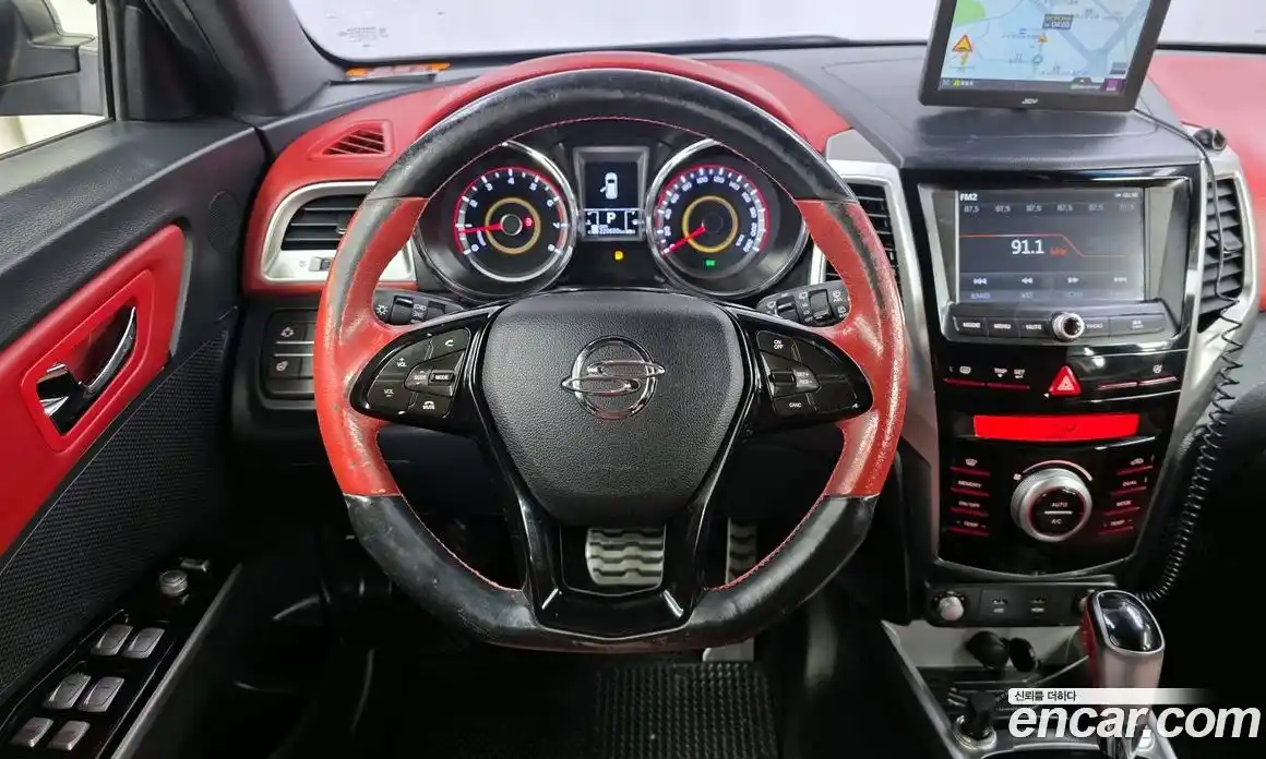 SsangYong TIBOLI 2015 1.6 Автомат в Москве № 421568, фото 13