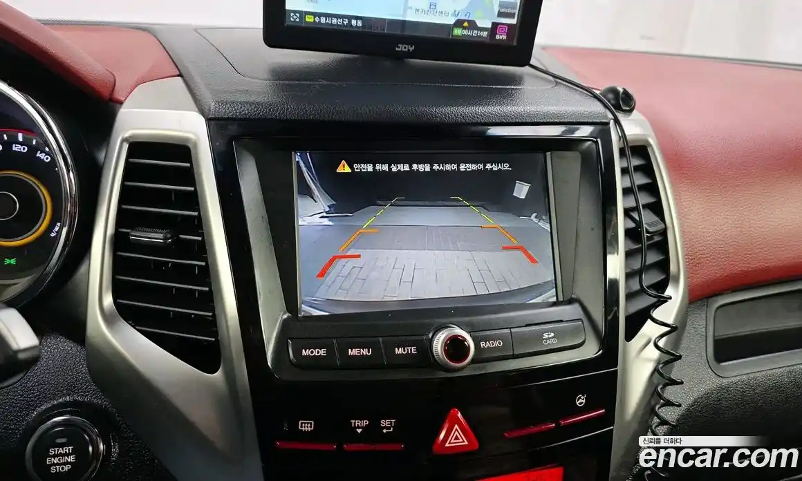 SsangYong TIBOLI 2015 1.6 Автомат в Москве № 421568, фото 15