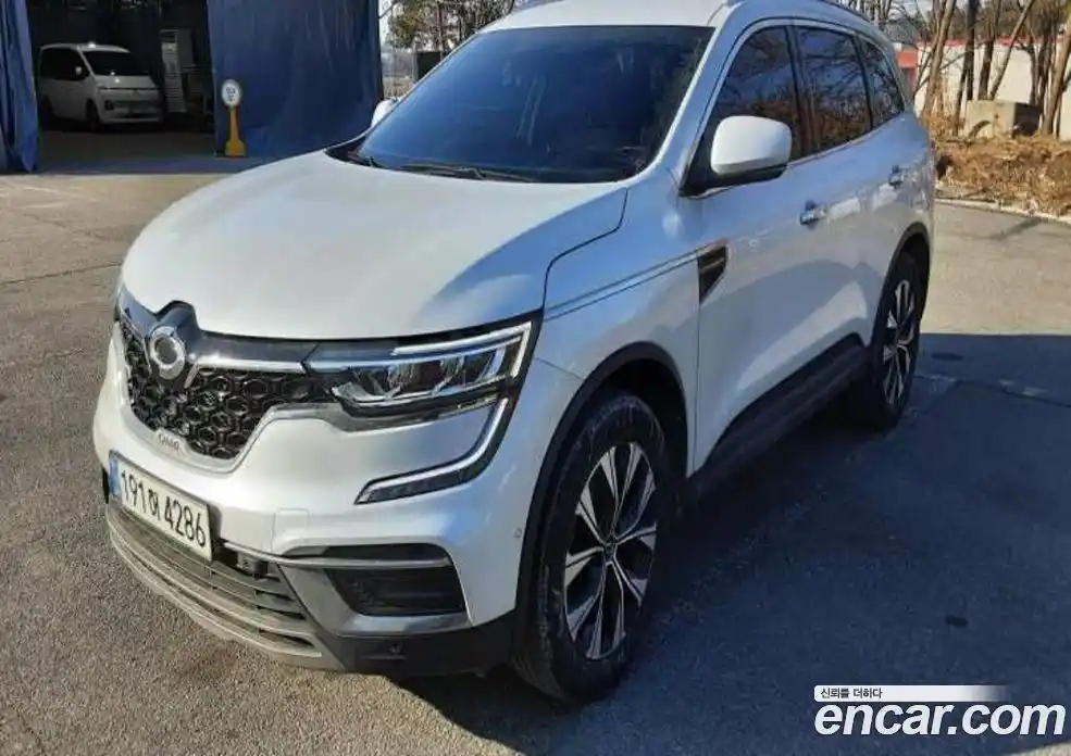 Renault QM6 2023 2.0 Автомат в Москве № 423353, фото 2