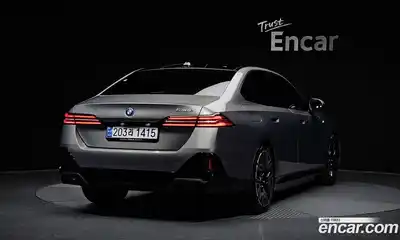 BMW 5-Series 2025 2.0 Автомат в Москве № 424878, миниатюра 2