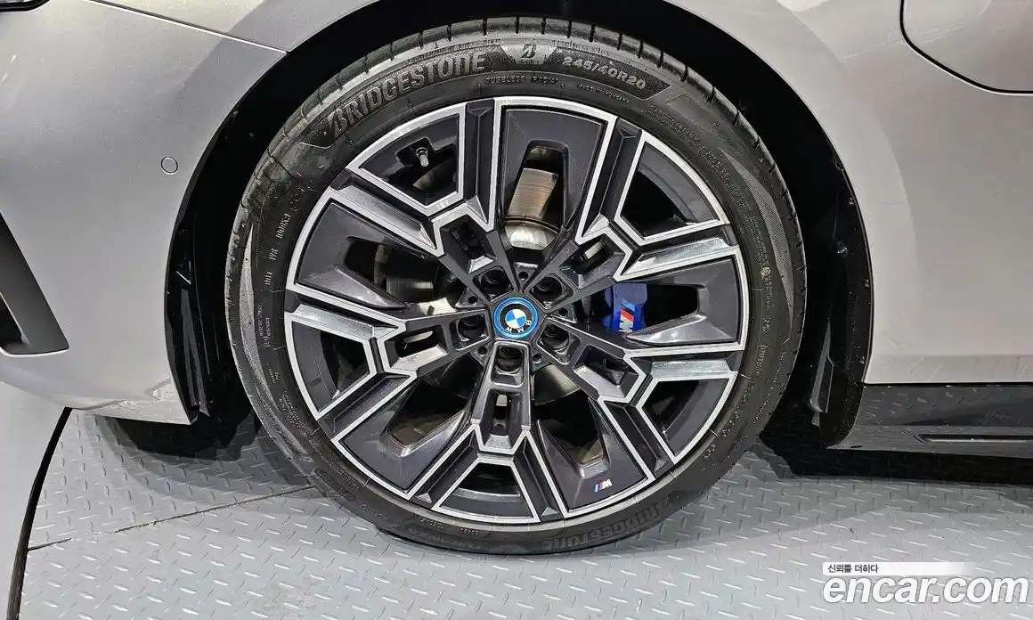 BMW 5-Series 2025 2.0 Автомат в Москве № 424878, фото 5