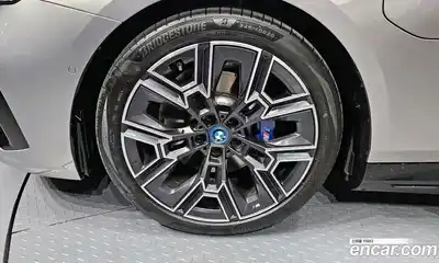 BMW 5-Series 2025 2.0 Автомат в Москве № 424878, миниатюра 5