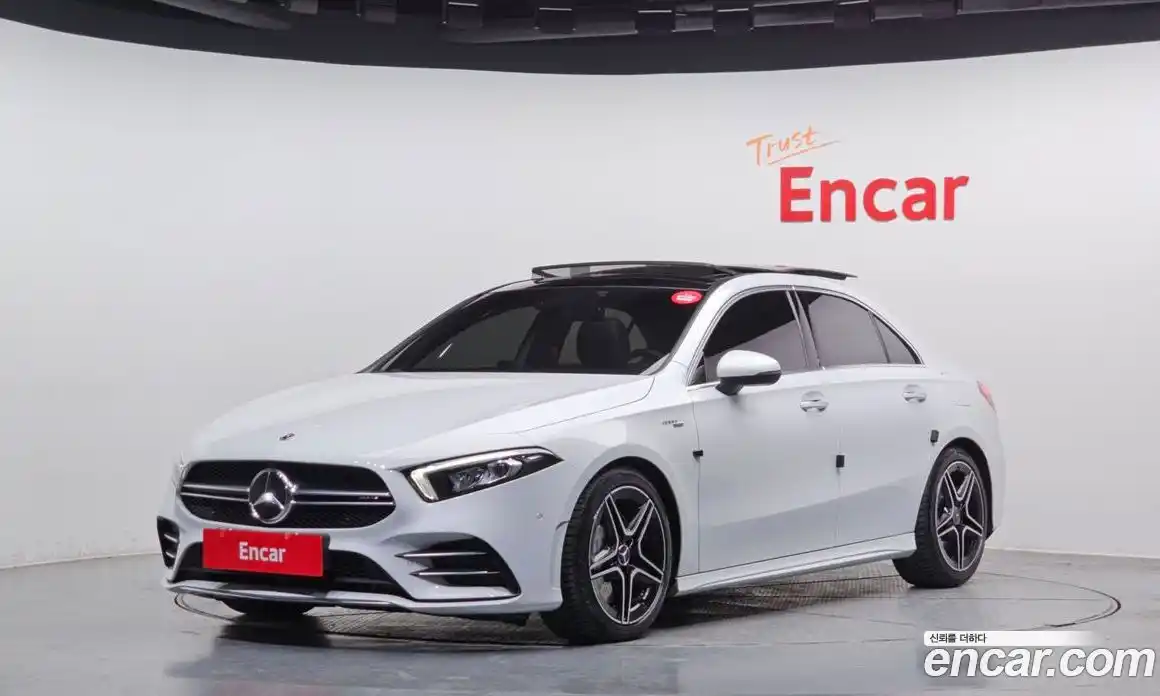 Mercedes-Benz A-Class 2021 2.0 Автомат в Москве № 427312, фото 1