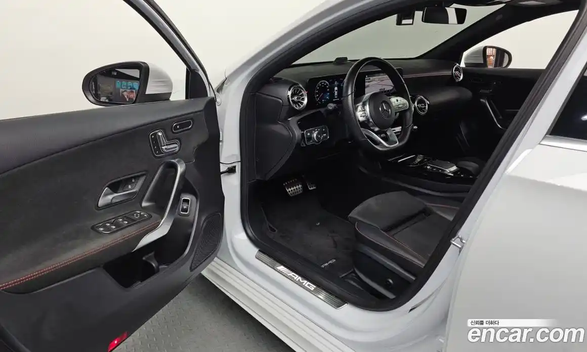 Mercedes-Benz A-Class 2021 2.0 Автомат в Москве № 427312, фото 10