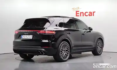 Porsche Cayenne 2023 3.0 Автомат в Москве № 430562, миниатюра 2