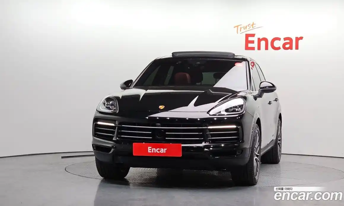 Porsche Cayenne 2023 3.0 Автомат в Москве № 430562, фото 3