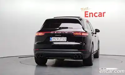 Porsche Cayenne 2023 3.0 Автомат в Москве № 430562, миниатюра 4