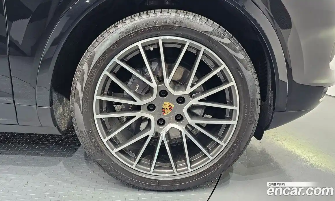 Porsche Cayenne 2023 3.0 Автомат в Москве № 430562, фото 5