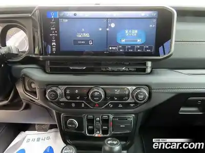 Jeep Wrangler 2024 2.0 Автомат в Москве № 432563, миниатюра 12