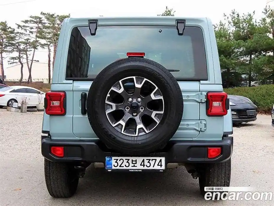 Jeep Wrangler 2024 2.0 Автомат в Москве № 432563, фото 4