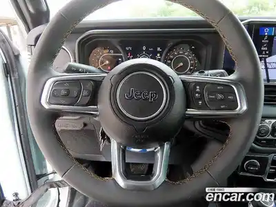 Jeep Wrangler 2024 2.0 Автомат в Москве № 432563, миниатюра 8