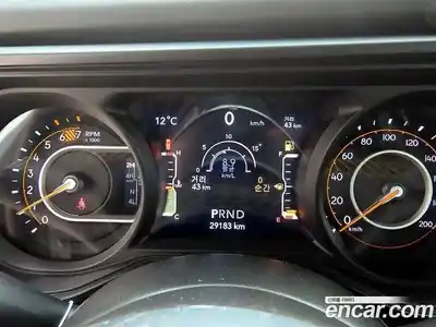 Jeep Wrangler 2024 2.0 Автомат в Москве № 432563, миниатюра 9