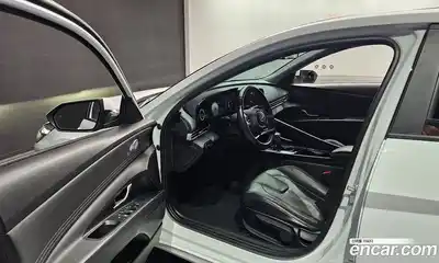 Hyundai Avante 2022 1.6 Автомат в Москве № 45522, миниатюра 11