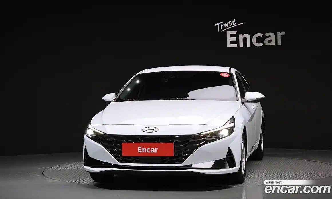 Hyundai Avante 2022 1.6 Автомат в Москве № 45522, фото 3