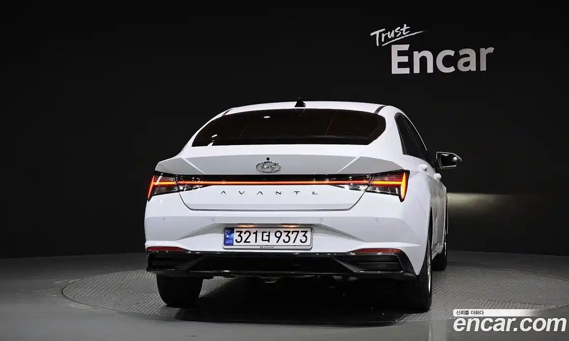 Hyundai Avante 2022 1.6 Автомат в Москве № 45522, фото 4